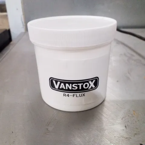 BOX CONTAINING APPROXIMATELY 18 TUBS OF VANSTOX FLUX POWDER 250G