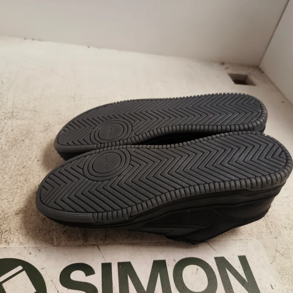 BERSHKA BLACK TRAINERS, UK 9 (EUR 43) WITH DUST BAG