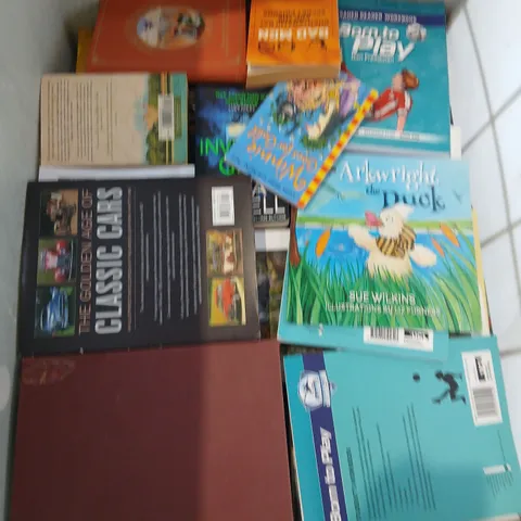 LARGE QUANTITY OF ASSORTED FICTION AND NON FICTION BOOKS