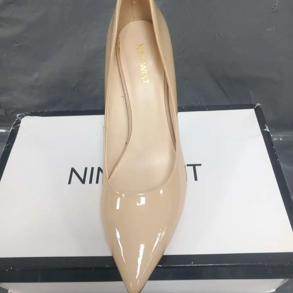 BOXED NINE WEST FLAX BLUSH PATENT SIZE 8