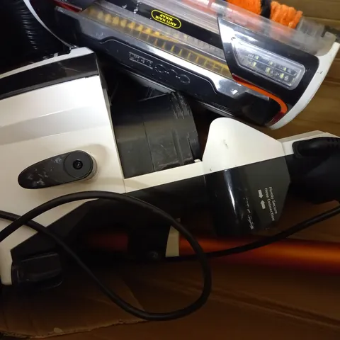 SHARK UPRIGHT VACUUM CLEANER