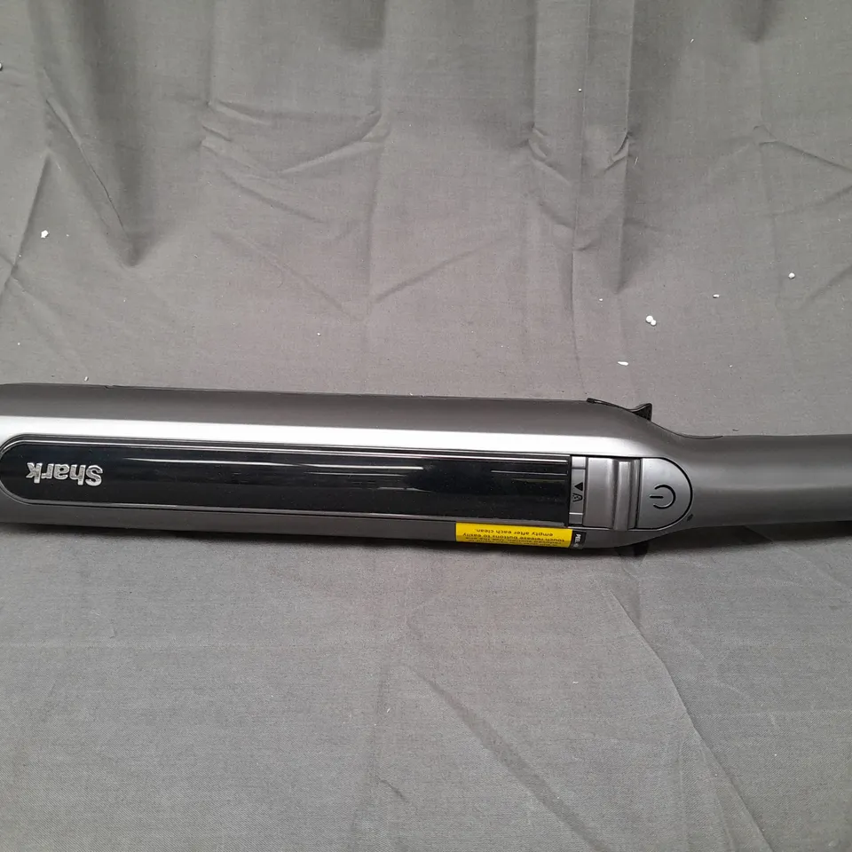 BOXED SHARK WANDVAC 2-IN-1 LIGHTWEIGHT CORDLESS HANDHELD VACUUM CLEANER