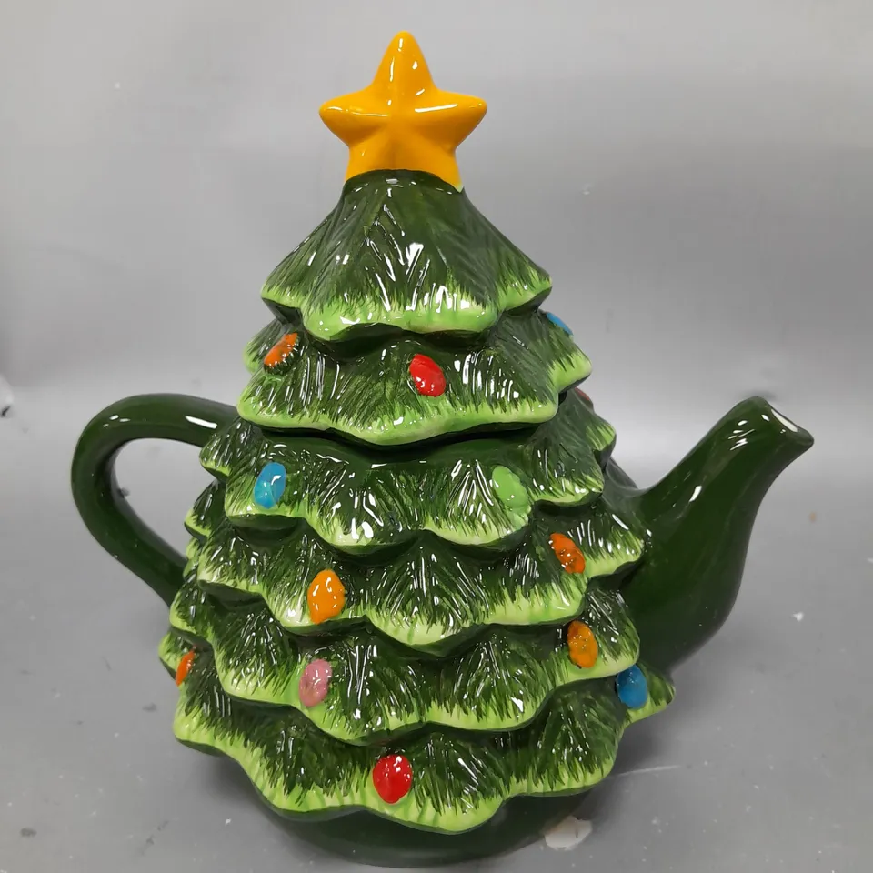 MR NOST TREE TEAPOT 