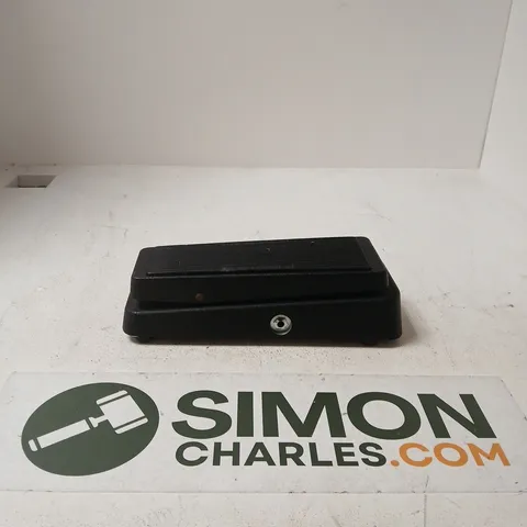 DUNLOP CRY BABY WAH PEDAL GCB95 – USED