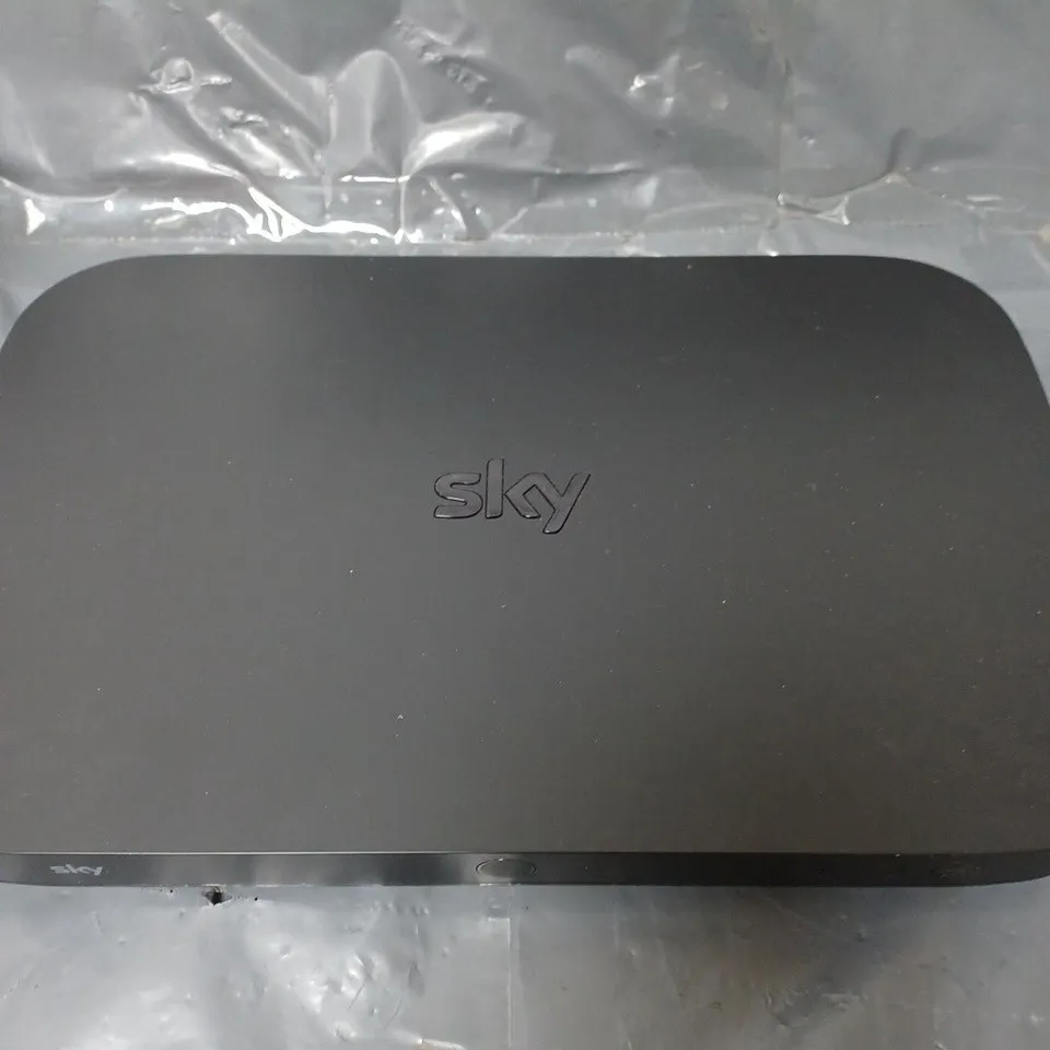 UNBOXED SKY TV BOX
