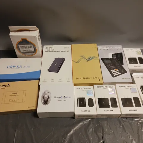 LOT OF APPROX. 12 ELECTRICAL GOODS TO INCLUDE ADAPTERS, HDMI SWITCHER AND A WIRELESS SPEAKER
