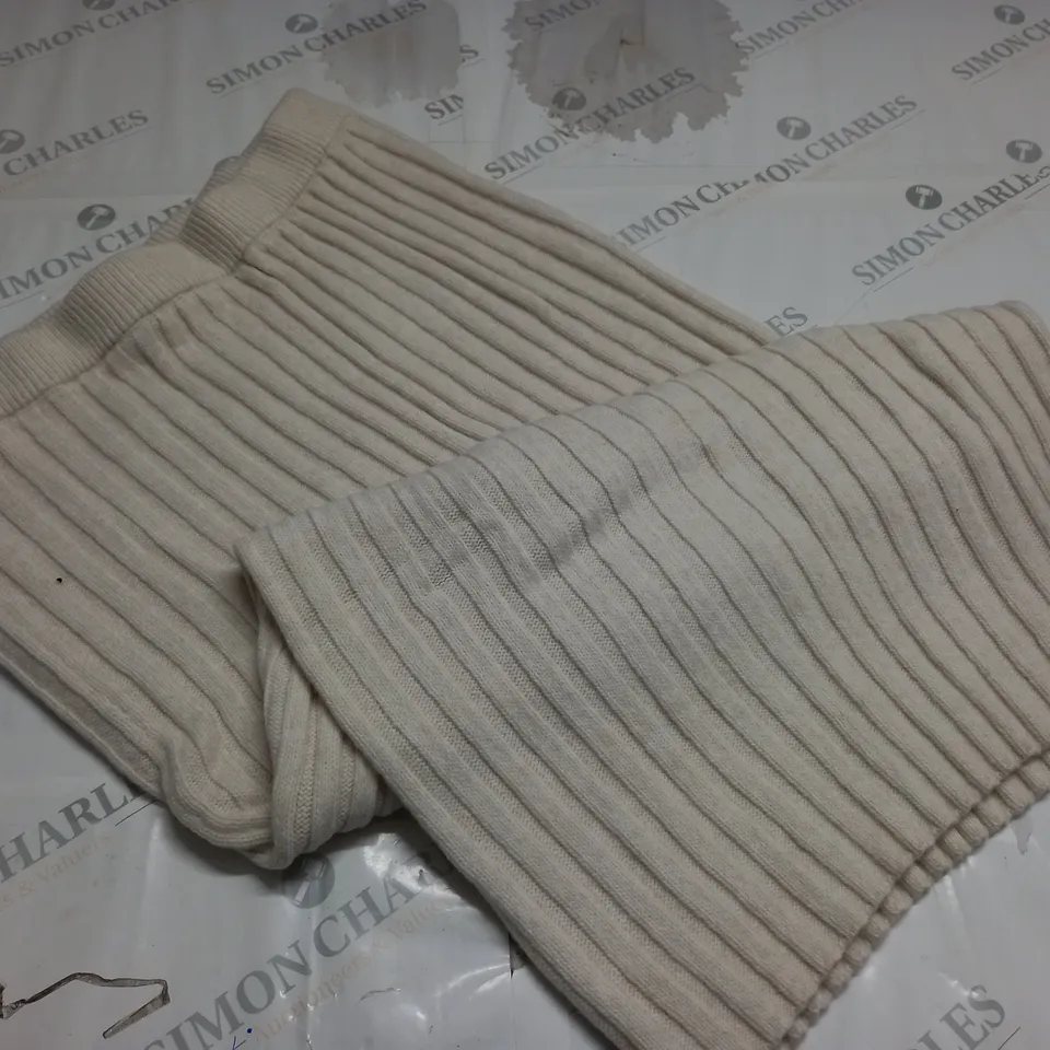 H&M CREAM LONGLINE SKIRT - EUR M