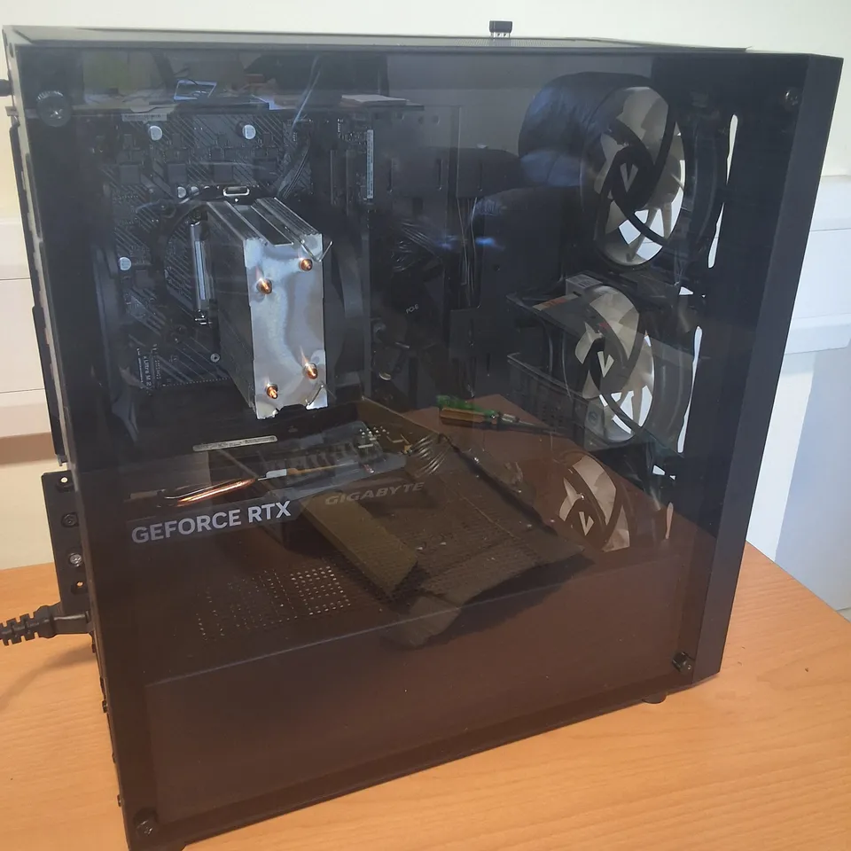 BEDROCK COMPUTERS DESKTOP COMPUTER WITH 32GB T.FORCE DDR5 RAM AND GEFORCE RTX GRAPHICS CARD