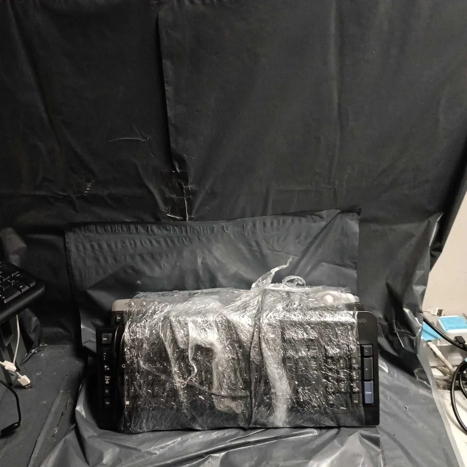 5X ASSORTED KEYBOARDS 