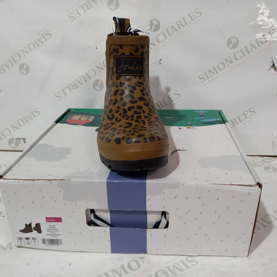 BOXED PAIR OF JOULES WELLIBOBS IN LEOPARD PRINT UK SIZE 5