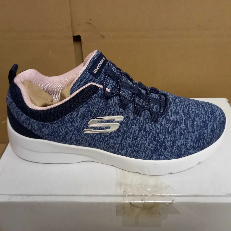 SKECHERS BLUE MARL/PINK DETAILED TRAINERS - SIZE 6.5