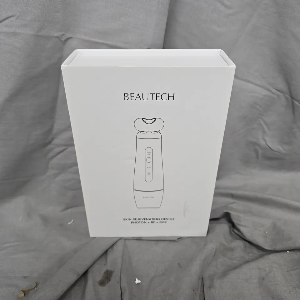 BOXED BEAUTECH SKIN REJUVENATING DEVICE PHOTON + RF + EMS
