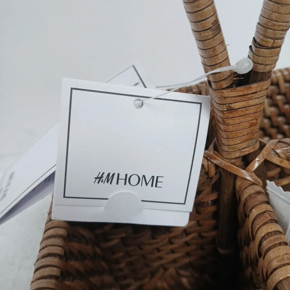 H&M HOME WOVEN STORAGE BASKET WITH HANDLES – NATURAL