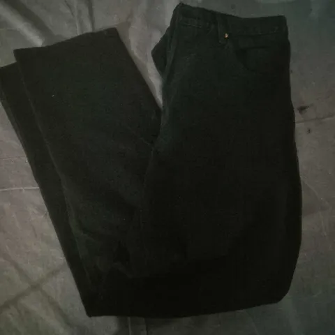 LEVI'S PREMIUM JEANS β DARK WASH DENIM, UK 28 (W28 L28)