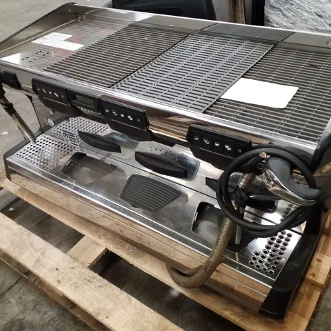 RANCILIO RAN7-3IS COMMERCIAL 3 GROUP BARRISTA COFFEE MACHINE