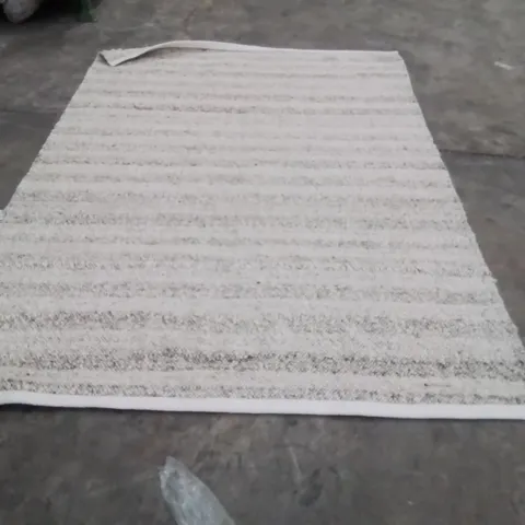 QUALITY DESIGNER AREA RUG - APPROXIMATELY 250X160CM