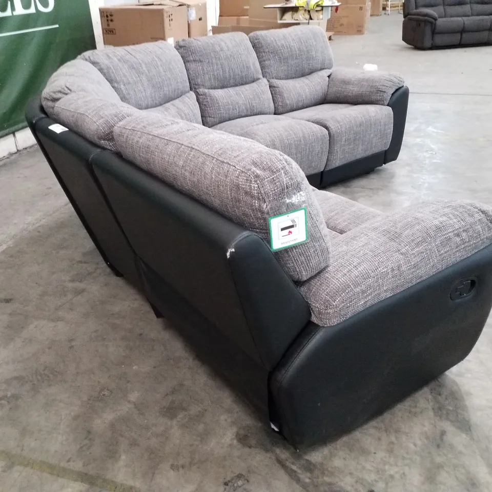 QUALITY DESIGNER MANUAL RECLINER CORNER SOFA - GREY FABRIC/ BLACK LEATHER