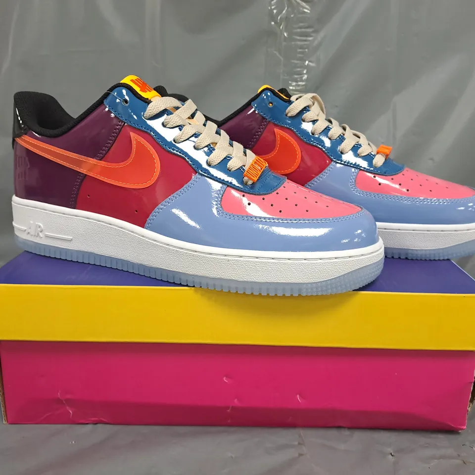 BOXED PAIR OF NIKE AIR FORCE 1 UNDEFEATED SHOES IN MULTICOLOUR SIZE UK 10