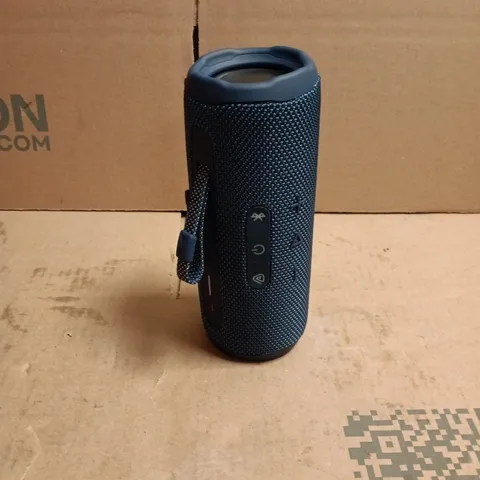 JBL FLIP 7 PORTABLE SPEAKER BOXED