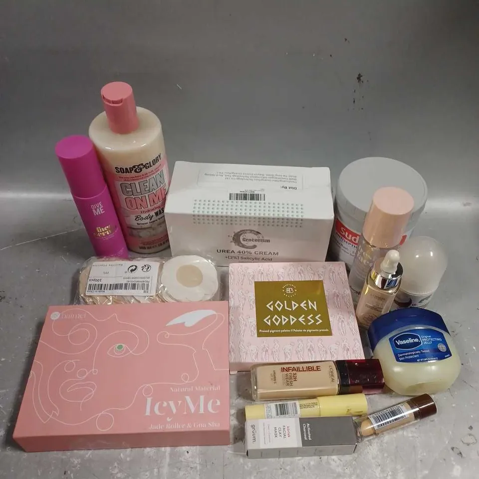 APPROXIMATELY 20 ASSORTED COSMETIC ITEMS TO INCLUDE - GOLDEN GODDESS PRESSED PIGMENT PALETTE - BARRYM FRESH FACE SETTING SPRAY - L'OREAL PLUMPING TINTED SERUM - ETC