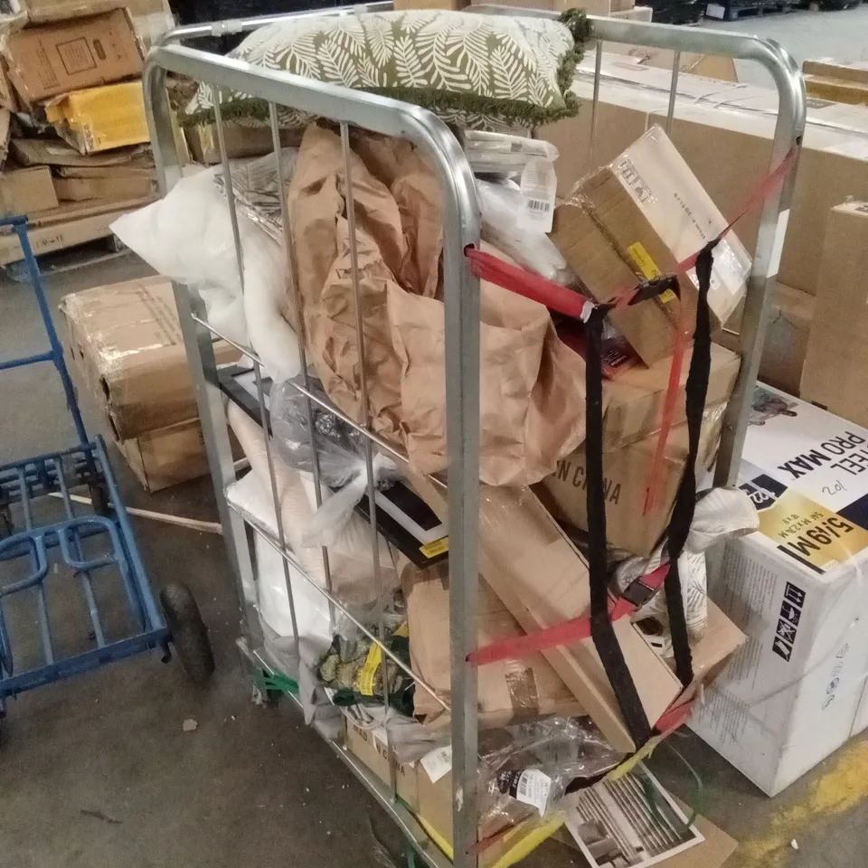 CAGE OF ASSORTED HOUSEHOLD GOODS AND PRODUCTS TO INCLUDE; CUSHION COVERS, CURTAINS, WALL DECOR ETC - CAGE NOT INCLUDED
