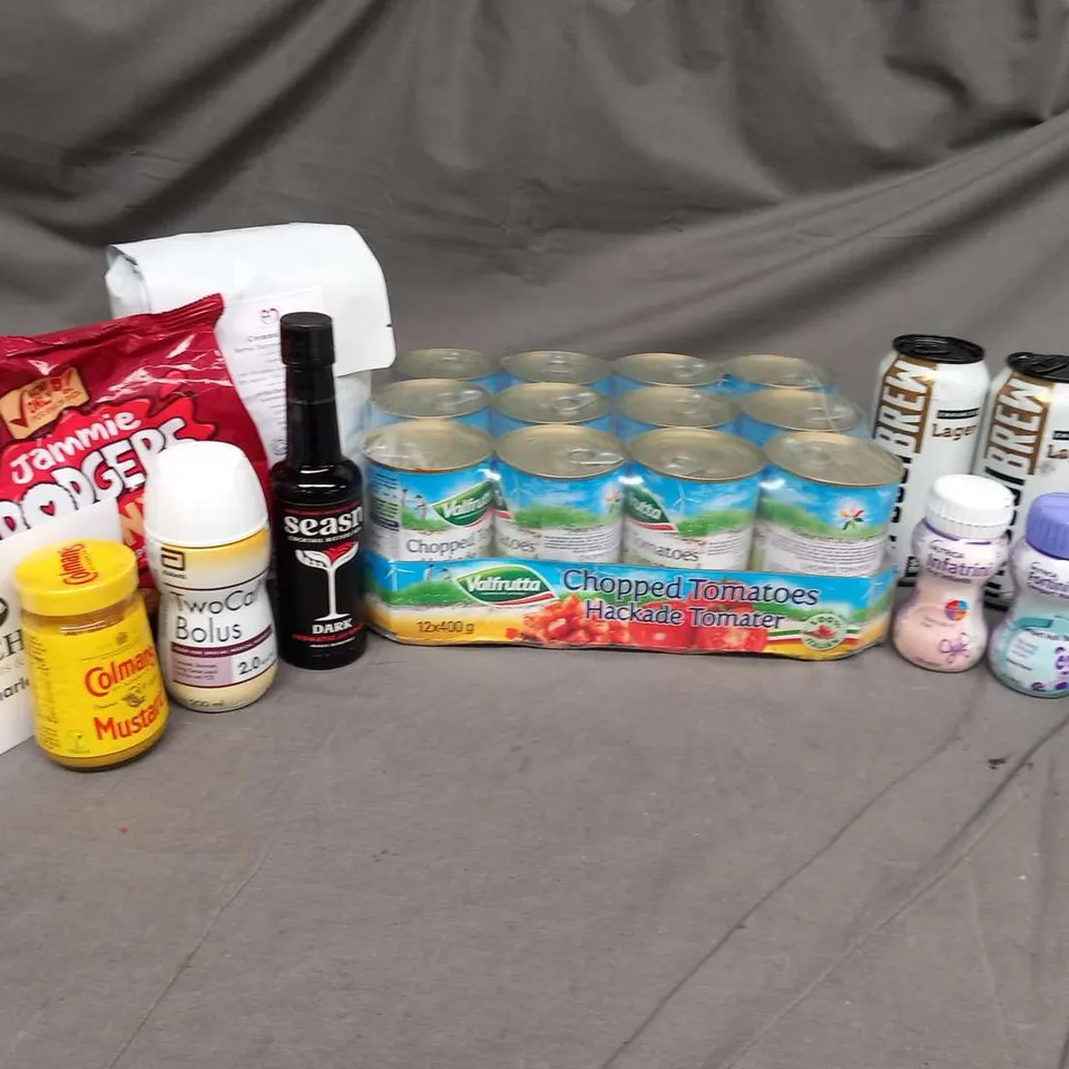 APPROXIMATELY 25 ASSORTED FOOD AND DRINK PRODUCTS TO INCLUDE; VALFRUTTA CHOPPED TOMATOES, IMPOSSIBREW LAGER, RADNOR SPRING WATER, COLMAN'S MUSTARD AND JAMMIE DODGERS