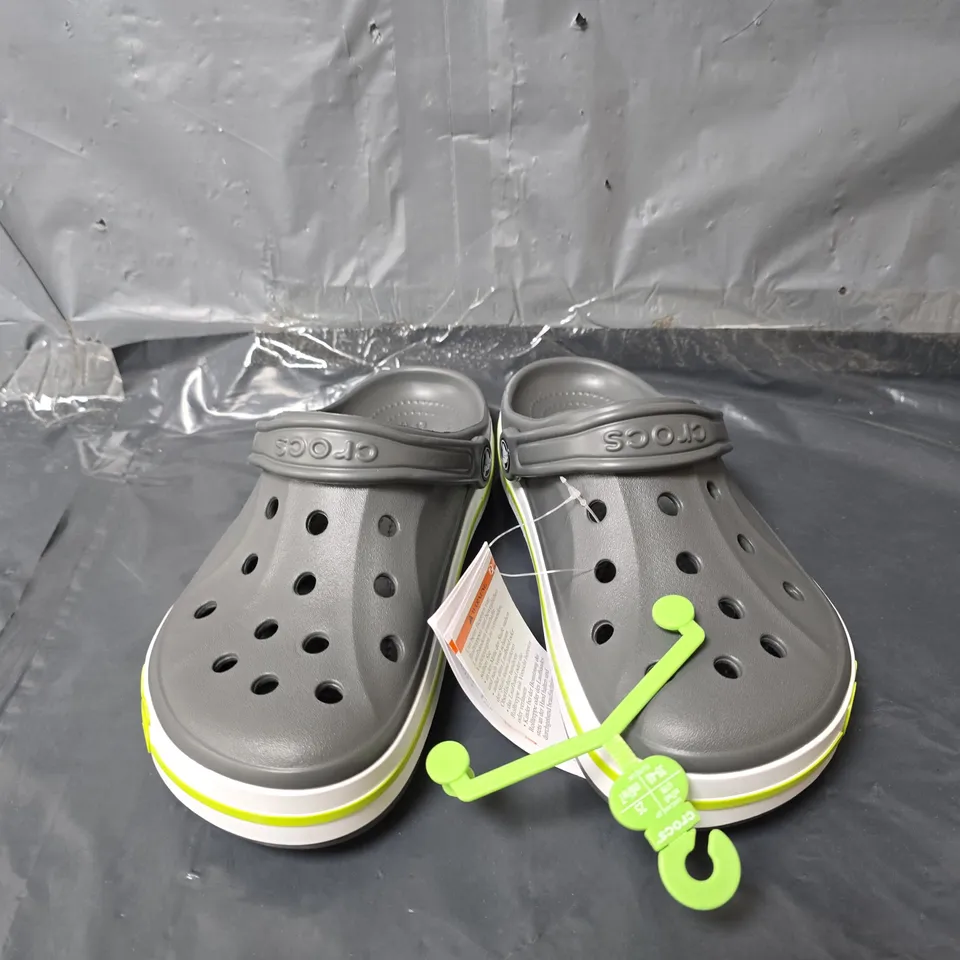 CROCS SANDALS - GREY - SIZE M6/W7