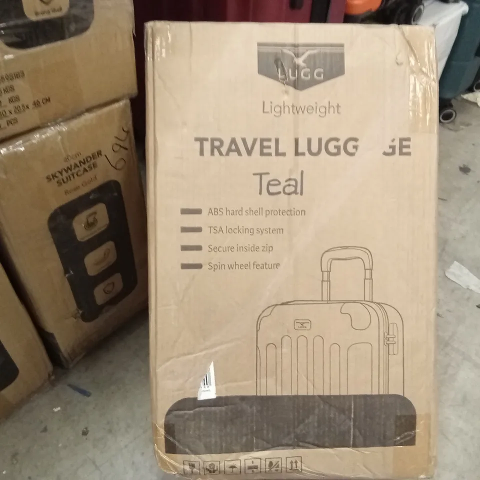 BOXED LUGG - LIGHTWEIGHT TRAVEL LUGGAGE TEAL