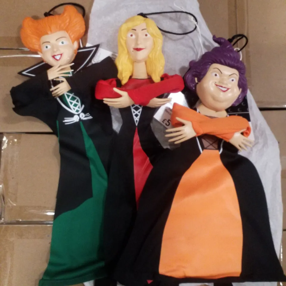 PALLET CONTAINING APPROXIMATELY 35 BOXES OF 6 BRAND NEW HOCUS POCUS HANGING CHARACTERS (2 OF EACH)