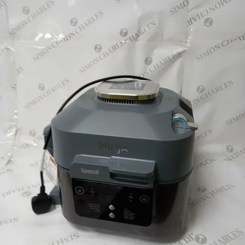 BOXED NINJA SPEEDI 10-IN-1 5.7L RAPID-COOKER & AIR FRYER ON400UK
