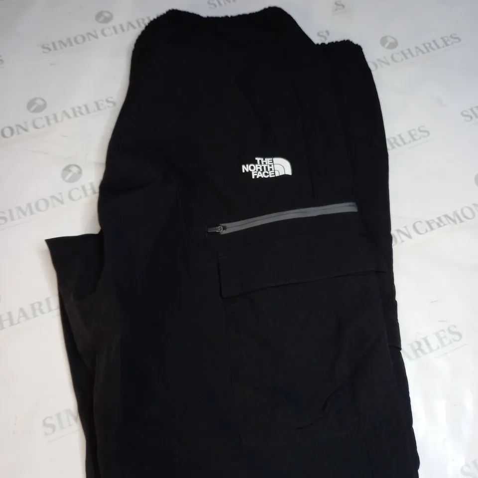 THE NORTH FACE CARGO TROUSERS SIZE XL