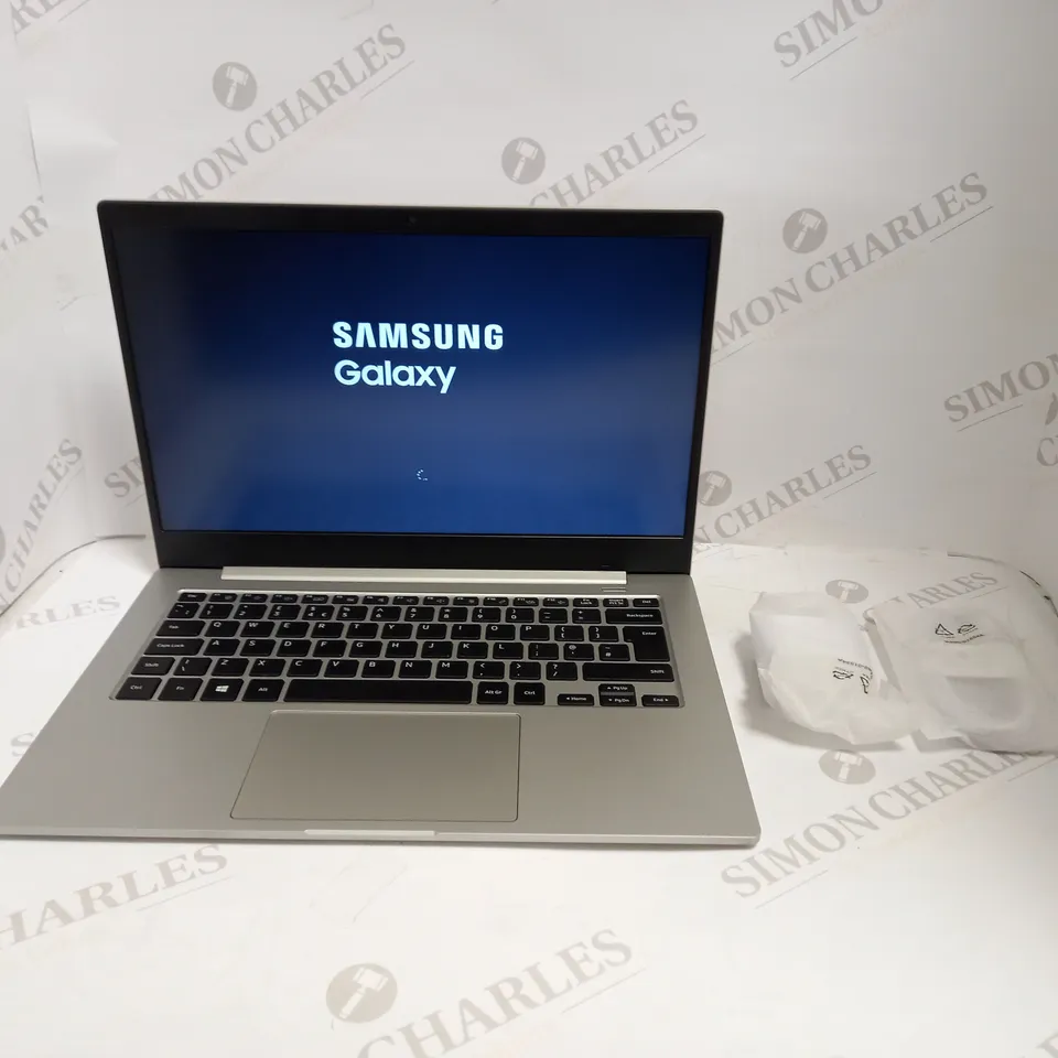 SAMSUNG GALAXY BOOK GO 14" LAPTOP FHD, QUALCOMM 7C, 4GB RAM, 128GB SSD RRP £369