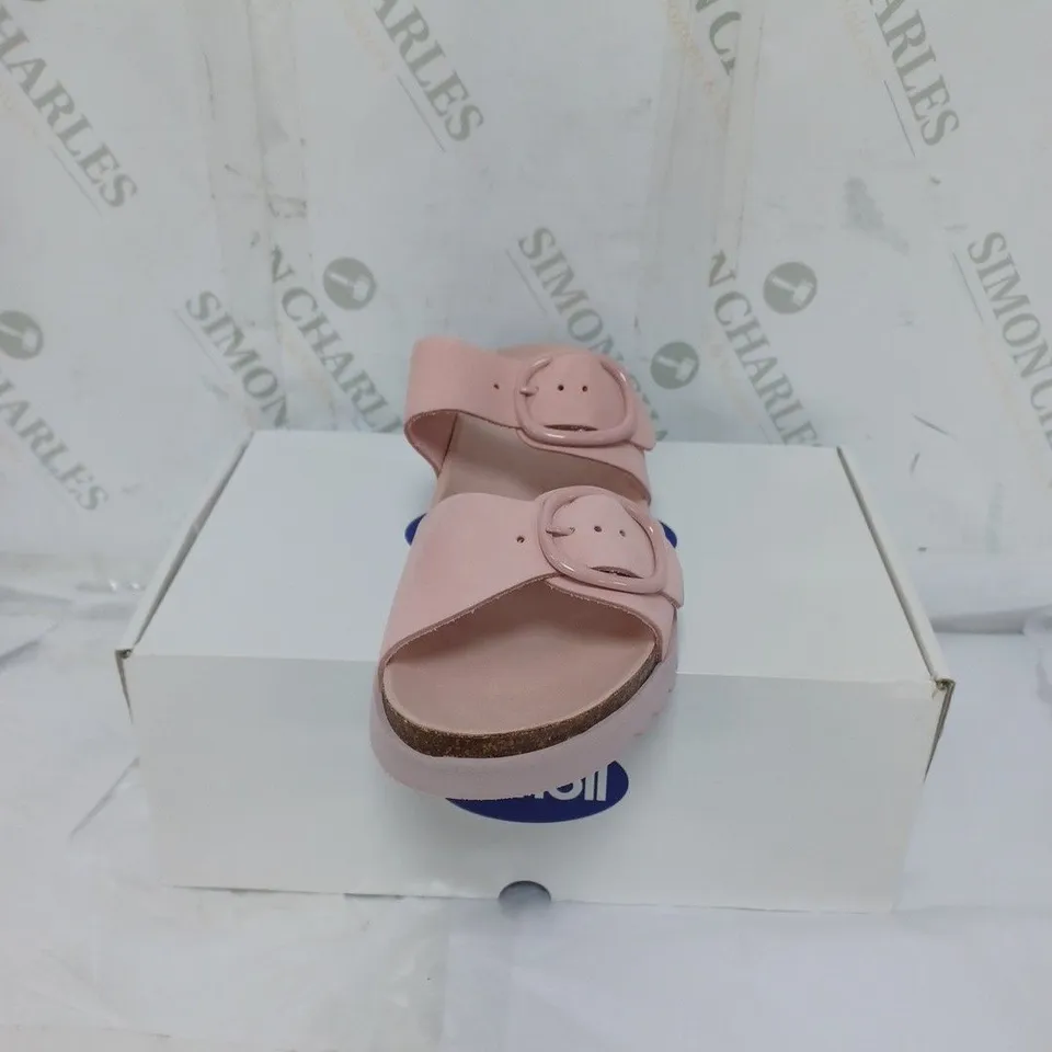 BOXED SCHOLL SOFT STEP LADIES SANDALS BUCKLE FASTENING SIZE 6 PINK