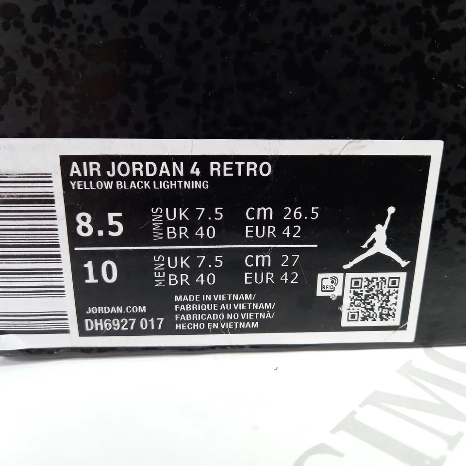 BOXED PAIR OF AIR JORDAN 4 RETRO SIZE 7.5 SHOES