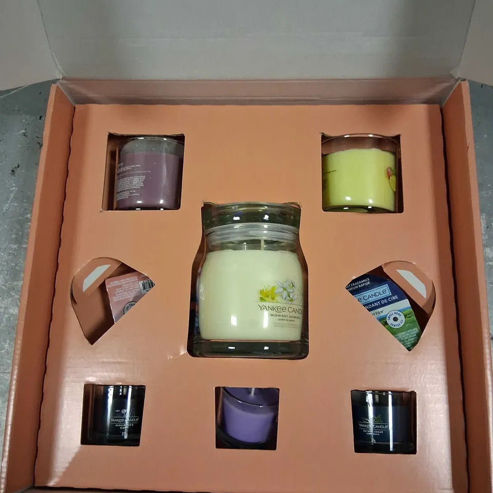 BOXED YANKEE CANDLE SPRING EXCLUSIVE GIFT SET