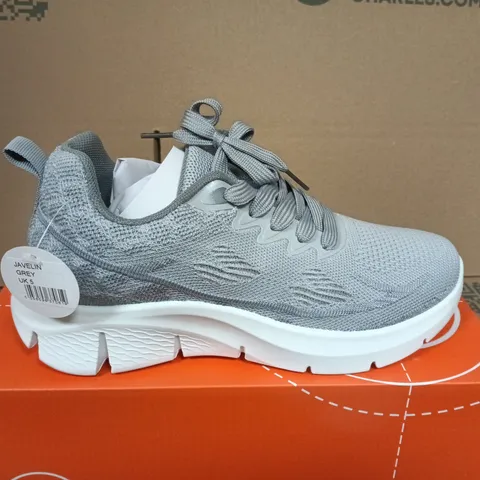 BOXED PAIR OF URBAN JACKS JAVELIN GREY TRAINERS – UK 5