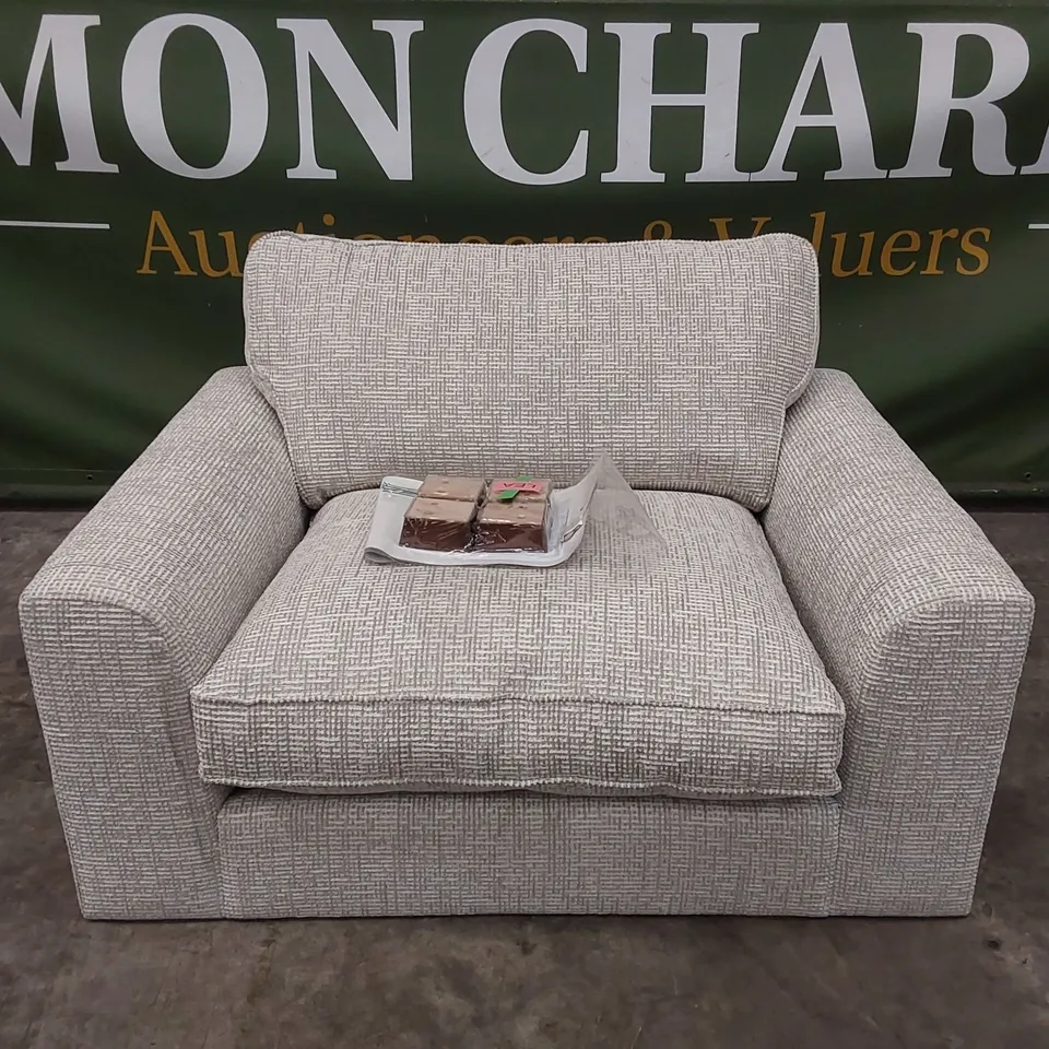 ARLO SNUGGLE CHAIR RRP £899