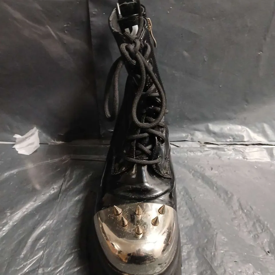 BLACK PATENT LEATHER COMBAT BOOTS WITH METAL STUDDED TOE CAP - UK SIZE 6