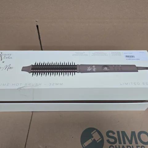 BEAUTY WORKS X MOLLY-MAE HOT BRUSH & SMALL ROLLER SET