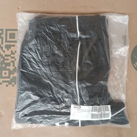 BAGGED UNDER ARMOUR CHALLENGER TRAINING BOTTOMS IN BLACK SIZE LARGE