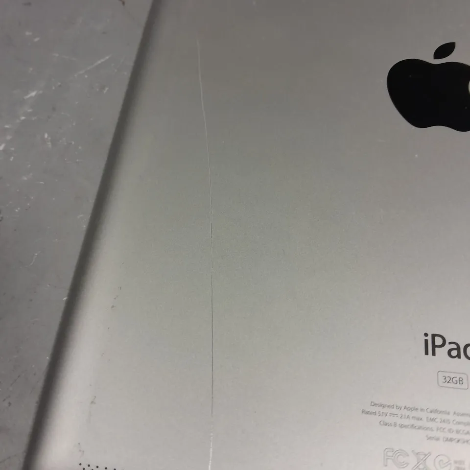UNBOXED APPLE IPAD 32GB - A1395