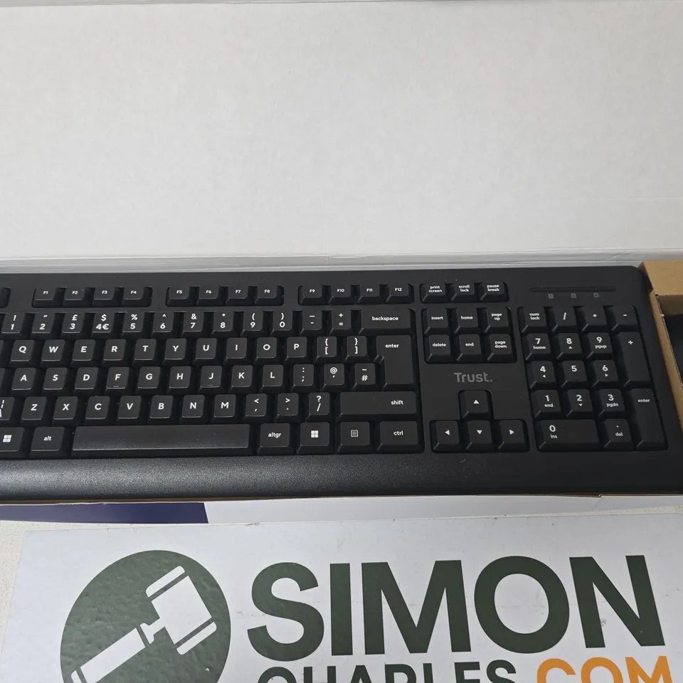 BOXED TRUSR PRIMO WIRELESS KEYBOARD & MOUSE