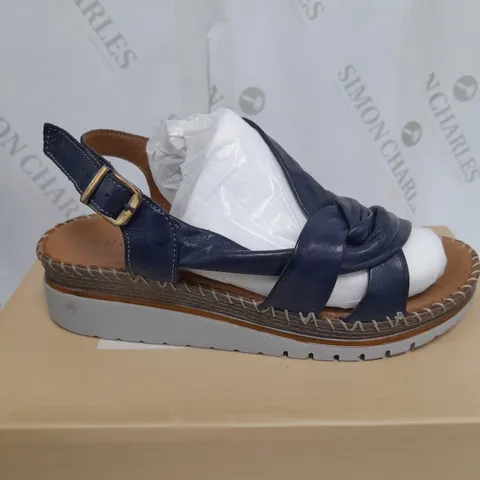 SHIVER NAVY LEATHER STRAP SANDAL SIZE 6- BOXED 