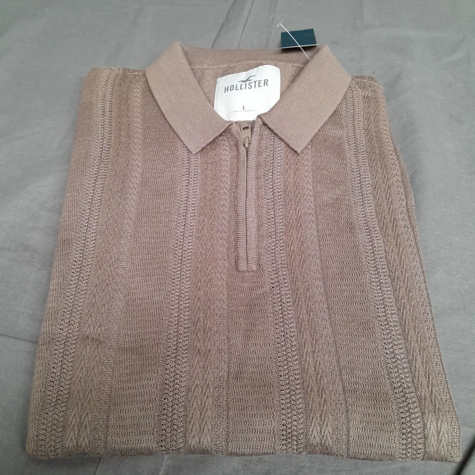 HOLLISTER BROWN QUARTER ZIP - LARGE