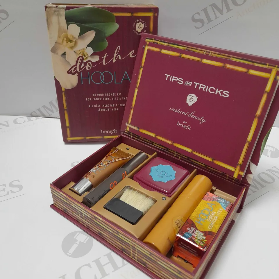 BENEFIT DO THE HOOLA BEYOND BRONZE MIRRORED KIT FOR COMPLEXION, LIPS & EYES