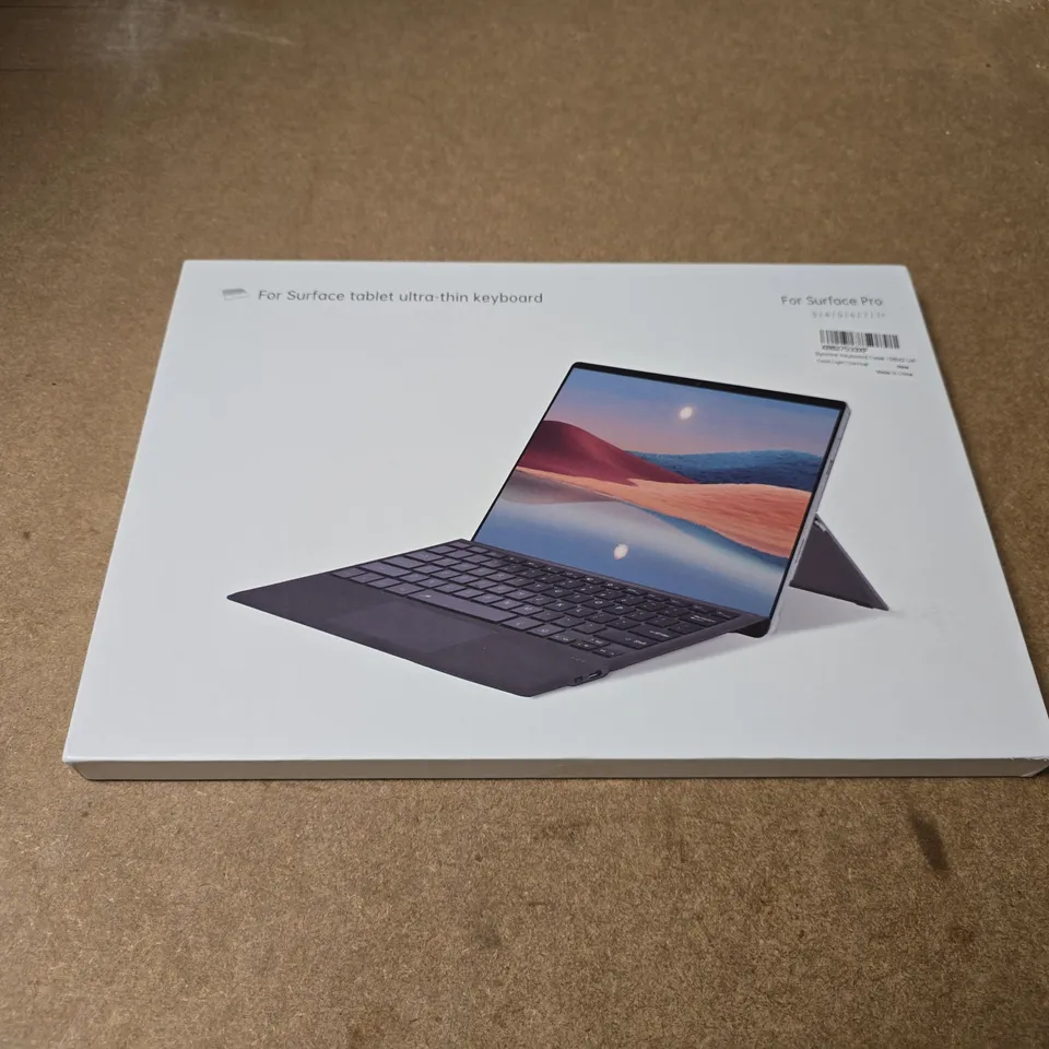 BOXED SYNCHRO KEYBOARD CASE FOR SURFACE PRO