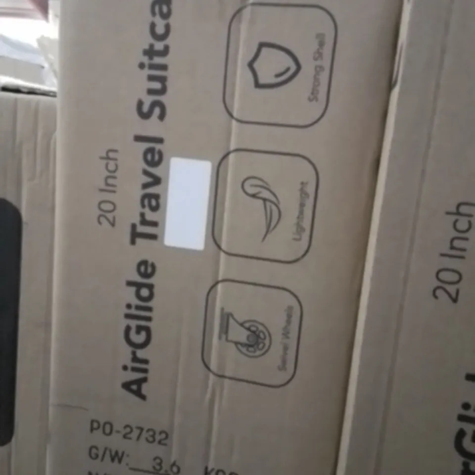 BOXED LUGG AIRGLIDE TRAVEL SUITCASE