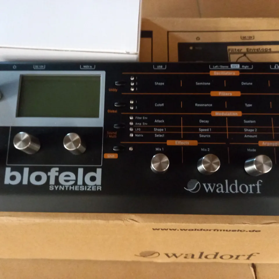 BOXED WALDORF BLOFELD SYNTHESIZER