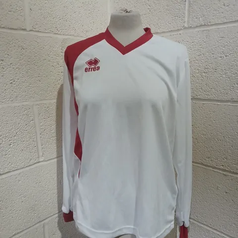 APPROXIMATELY 6 ERREA STYLE FOOTBALL TOP IN VARIOUS SIZES - WHITE AND RED