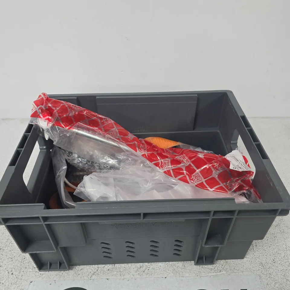APPROXIMATELY 5 ASSORTED ITEMS INCLUDING A PNEUMATIC SPRING